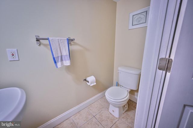 240 WILSON ST, Baltimore, MD 21217