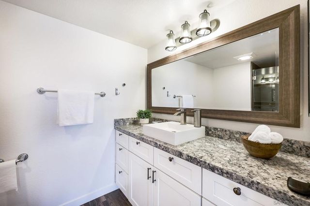 440 Citracado Parkway 5, Escondido, CA 92025