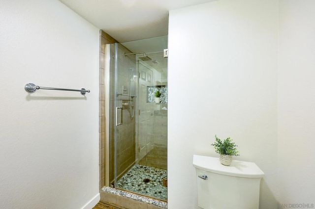 440 Citracado Parkway 5, Escondido, CA 92025