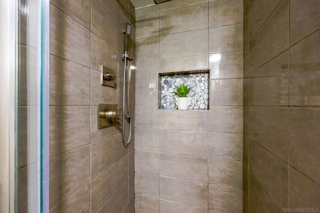 440 Citracado Parkway 5, Escondido, CA 92025