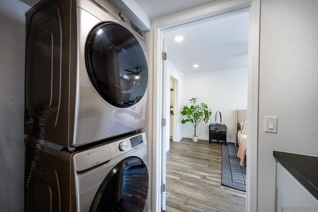 440 Citracado Parkway 5, Escondido, CA 92025