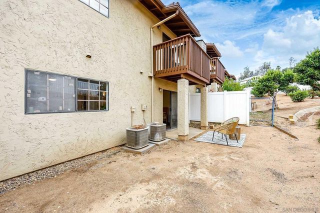 440 Citracado Parkway 5, Escondido, CA 92025