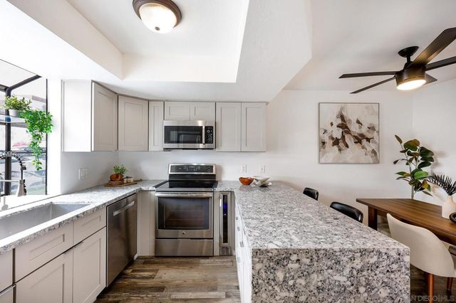 440 Citracado Parkway 5, Escondido, CA 92025