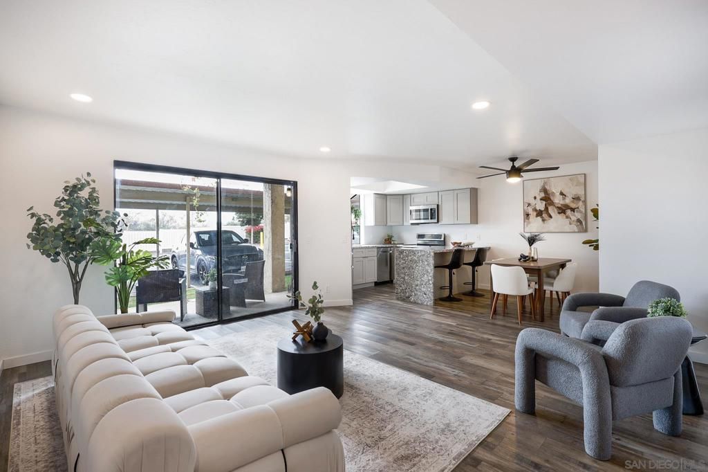 440 Citracado Parkway 5, Escondido, CA 92025