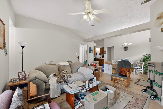 2424 Markland Street, Irving, TX 75060