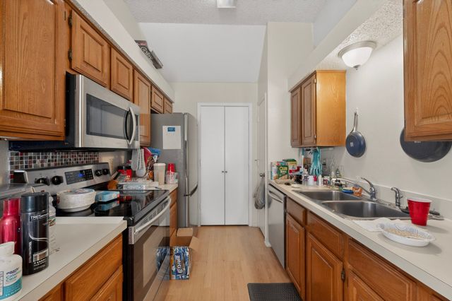 2424 Markland Street, Irving, TX 75060