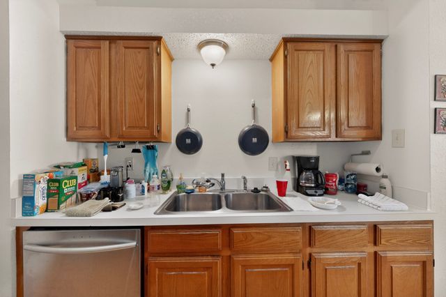 2424 Markland Street, Irving, TX 75060