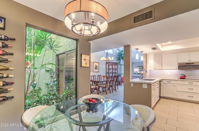 7913 E MONTEBELLO Avenue, Scottsdale, AZ 85250