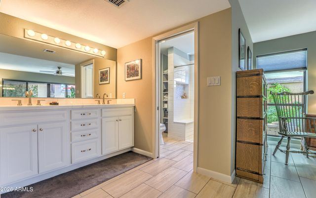 7913 E MONTEBELLO Avenue, Scottsdale, AZ 85250