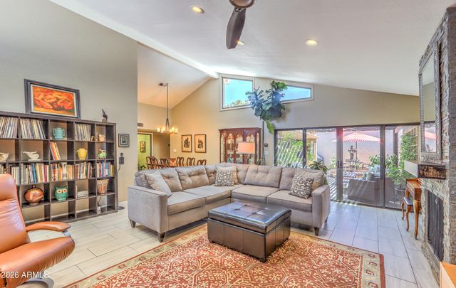 7913 E MONTEBELLO Avenue, Scottsdale, AZ 85250