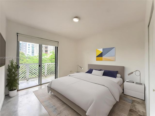 761 NW 1st St 302, Miami, FL 33128