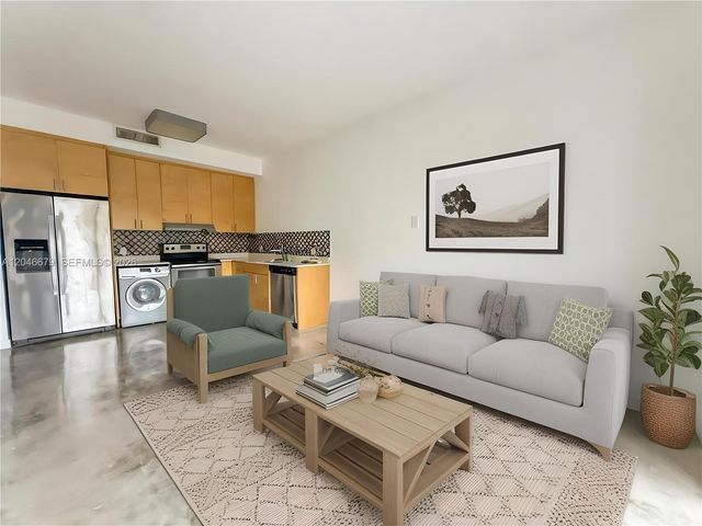 761 NW 1st St 302, Miami, FL 33128
