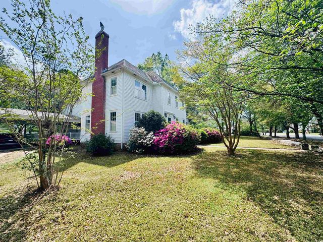 5 S Rosemary Ave., Andrews, SC 29510