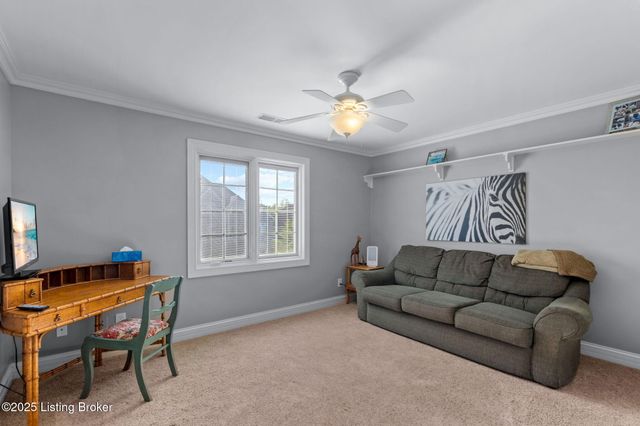 8809 Duck Crossing Ln, Louisville, KY 40291