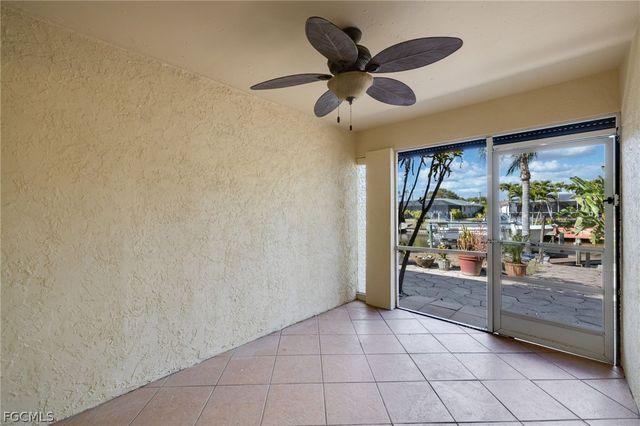 233 SW 42nd TER, Cape Coral, FL 33914