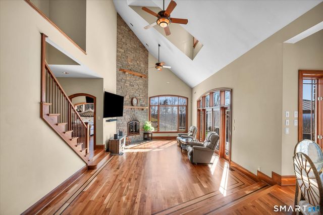 72 Village Gate Drive, Southington, CT 06489