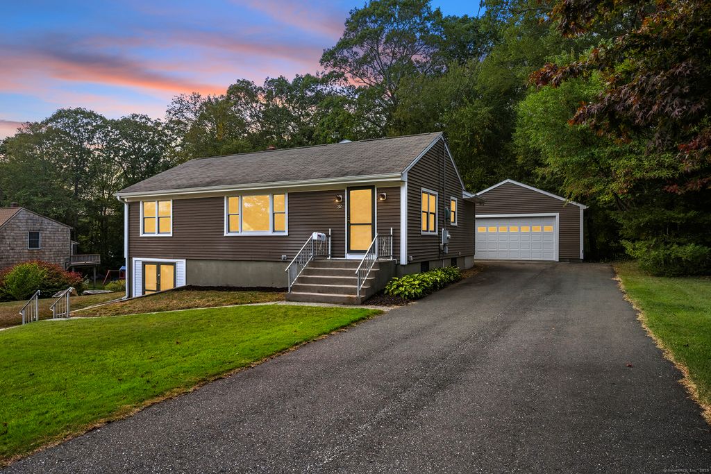 32 Pamela Avenue, Groton, CT 06340