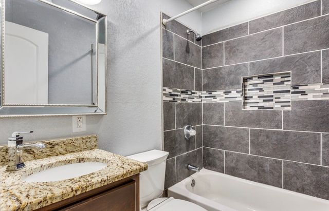 303 S Russell Street, Alvarado, TX 76009