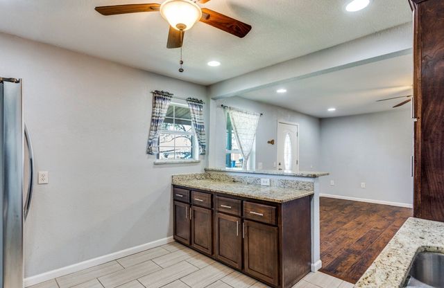 303 S Russell Street, Alvarado, TX 76009