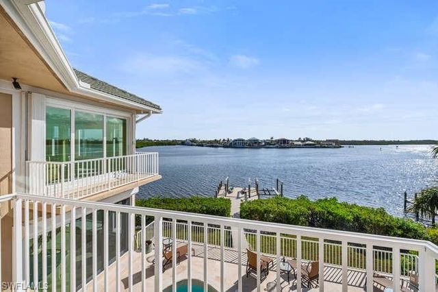 208 San Mateo DR, Bonita Springs, FL 34134