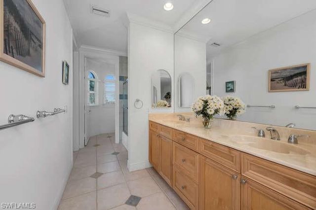 208 San Mateo DR, Bonita Springs, FL 34134