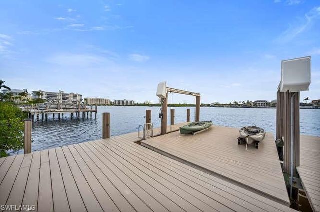 208 San Mateo DR, Bonita Springs, FL 34134