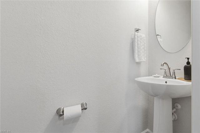 273 Falcon AVE, Portsmouth, VA 23701