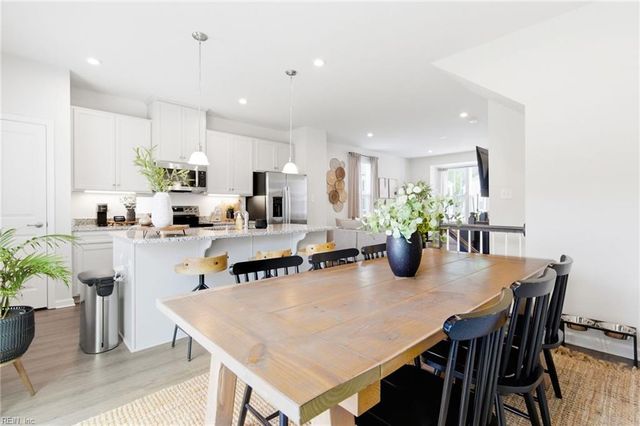 273 Falcon AVE, Portsmouth, VA 23701