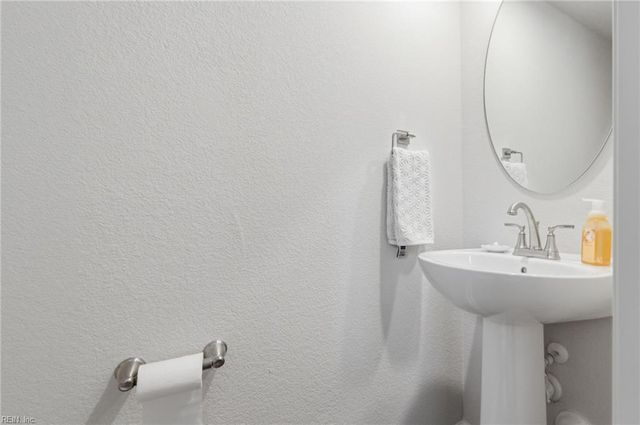 273 Falcon AVE, Portsmouth, VA 23701