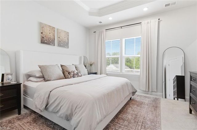 273 Falcon AVE, Portsmouth, VA 23701