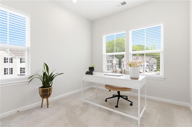 273 Falcon AVE, Portsmouth, VA 23701