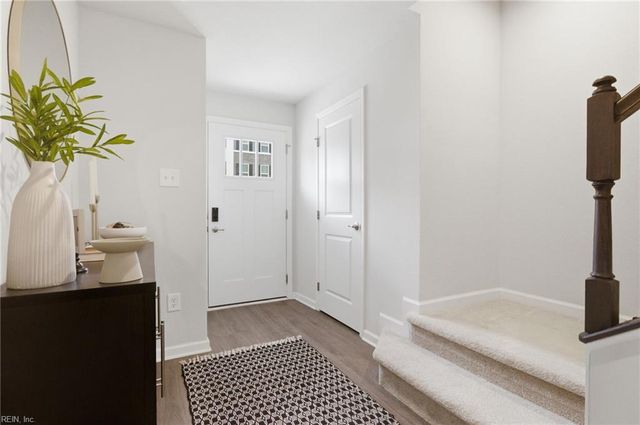 273 Falcon AVE, Portsmouth, VA 23701