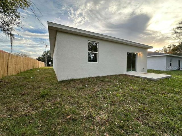 25 W 17TH STREET, Apopka, FL 32703