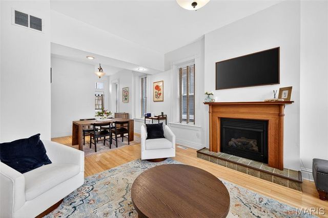 4449 Gibson Avenue, St Louis, MO 63110