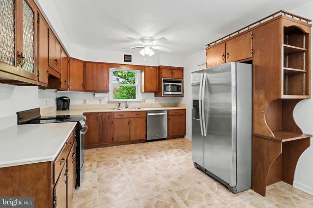 412 ALLEGHENY DRIVE, Mechanicsburg, PA 17055