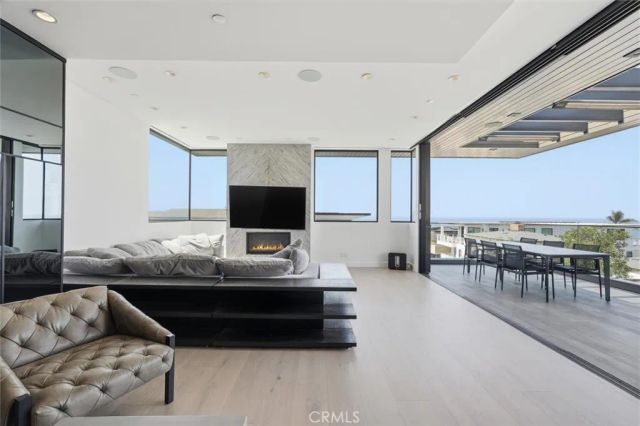 300 25th Street, Manhattan Beach, CA 90266