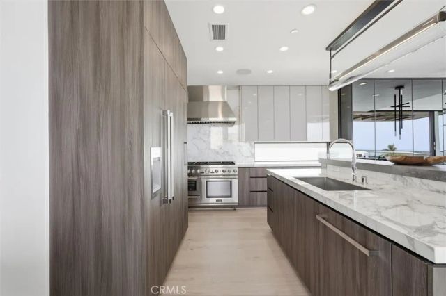 300 25th Street, Manhattan Beach, CA 90266