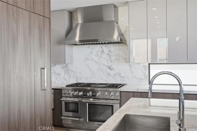 300 25th Street, Manhattan Beach, CA 90266