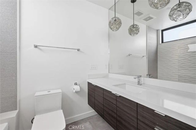 300 25th Street, Manhattan Beach, CA 90266