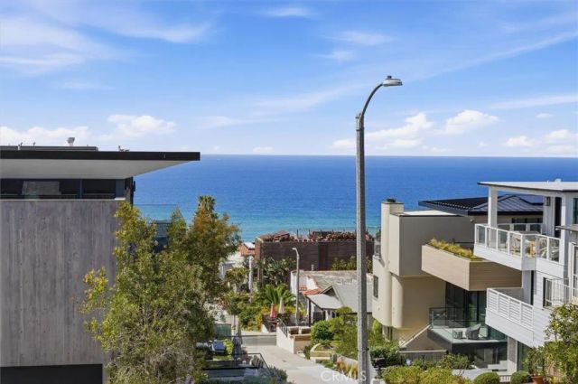 300 25th Street, Manhattan Beach, CA 90266