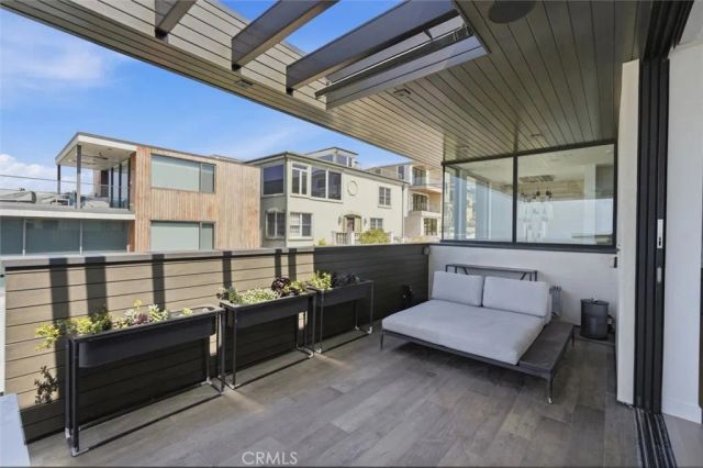 300 25th Street, Manhattan Beach, CA 90266