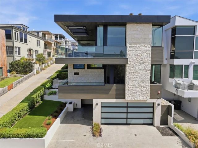 300 25th Street, Manhattan Beach, CA 90266