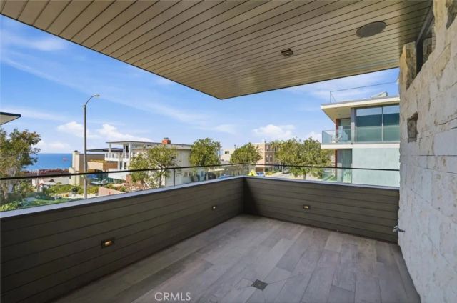 300 25th Street, Manhattan Beach, CA 90266