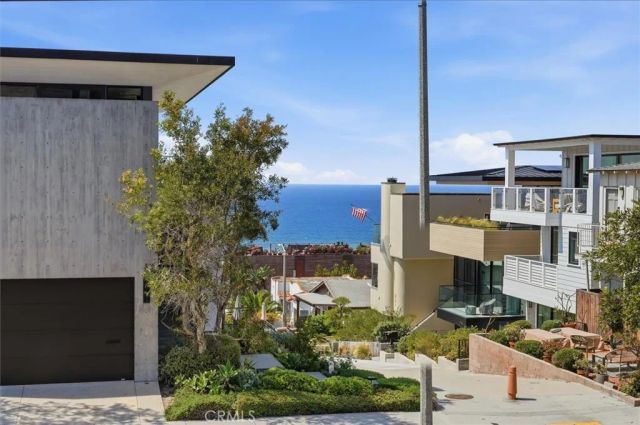 300 25th Street, Manhattan Beach, CA 90266