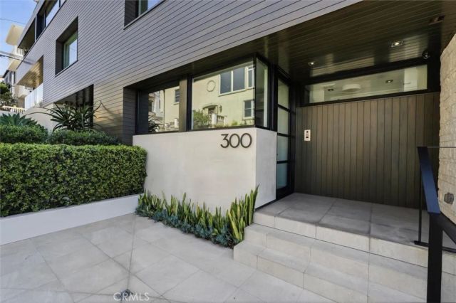 300 25th Street, Manhattan Beach, CA 90266