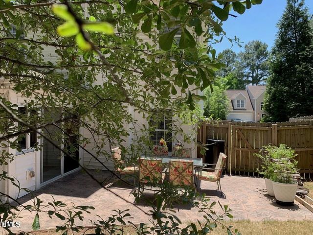 605 Pyracantha Drive, Holly Springs, NC 27540