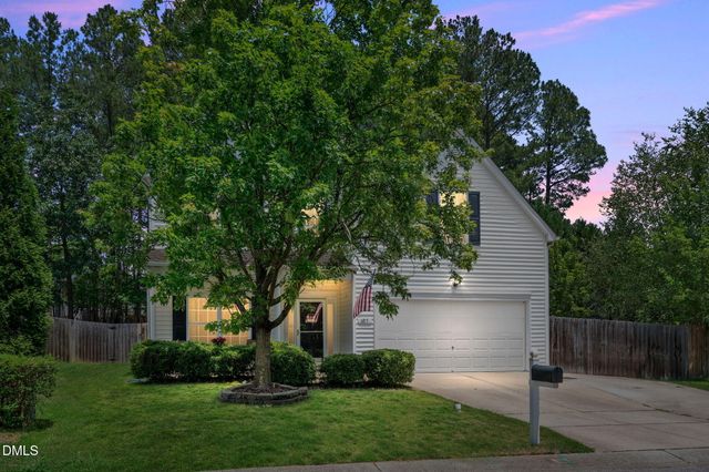 605 Pyracantha Drive, Holly Springs, NC 27540
