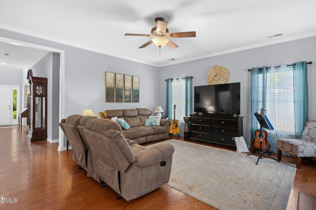 605 Pyracantha Drive, Holly Springs, NC 27540