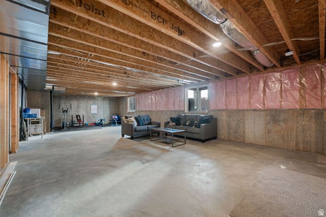 396 S CEDAR CRK DR, Cedar City, UT 84720