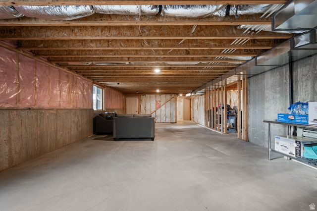 396 S CEDAR CRK DR, Cedar City, UT 84720